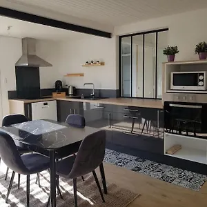  Hébergement de vacances Maison Proche Clermont-fd Entre Chu Et Cezeaux -parking